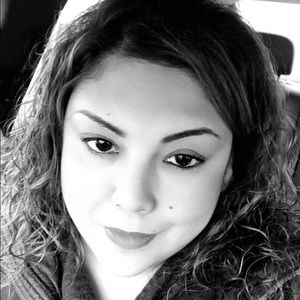 Meet your Posher, Vicky